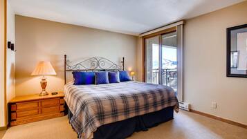 Condo, 2 Bedrooms | 2 bedrooms, free WiFi