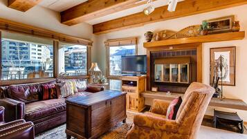 Condo, 2 habitaciones | Sala de estar