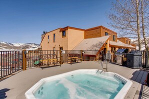 Condo, 4 Bedrooms | Spa | Hot tub - Unique, Mountain 4 Br  4 Bedroom Condo - No Cleaning Fee! by RedAwning (Crested Butte)