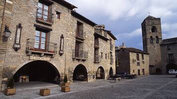 Façana frontal de l'allotjament