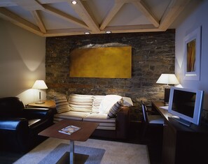 Phòng đôi | Minibar, két bảo mật tại phòng, trang trí khác biệt 