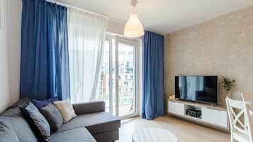 Apartment, Multiple Beds, Non Smoking (Turkus) | Private kitchen | Fridge, stovetop, espresso maker, coffee/tea maker