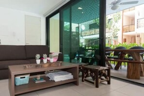 Departamento | Área de sala de estar | Televisión de pantalla plana 