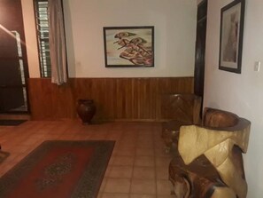 Interior - Starlite lodge (Accra)