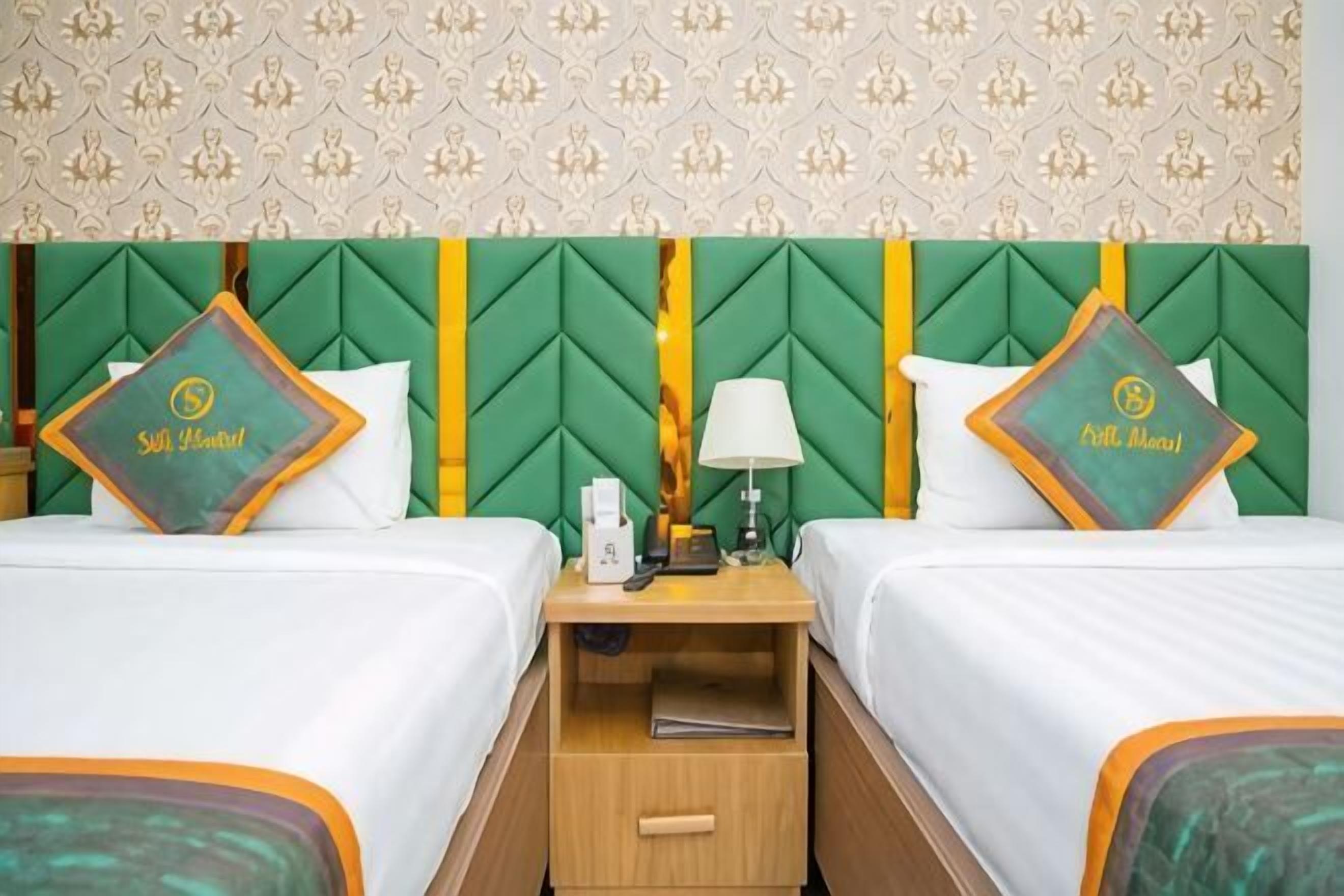 Minibar, bureau, Wi-Fi gratuit, draps fournis