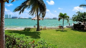 Unclassified image, 3 of 47, button - Pok-Ta-Pok Guest House (Cancun)