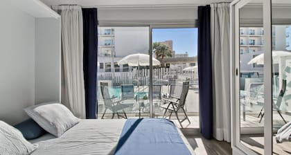 Carihuela Suites