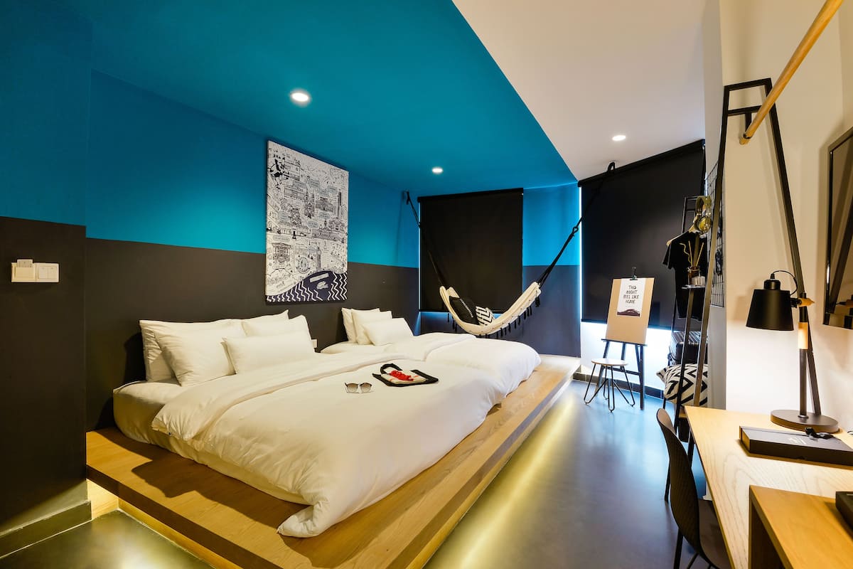 family nest | premium bedding, down duvets, minibar, in-room safe