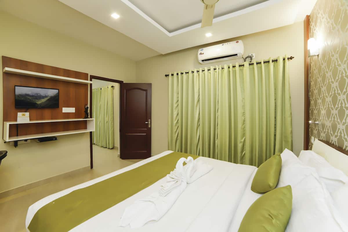 Deluxe Double Room | Egyptian cotton sheets, premium bedding, pillow-top beds