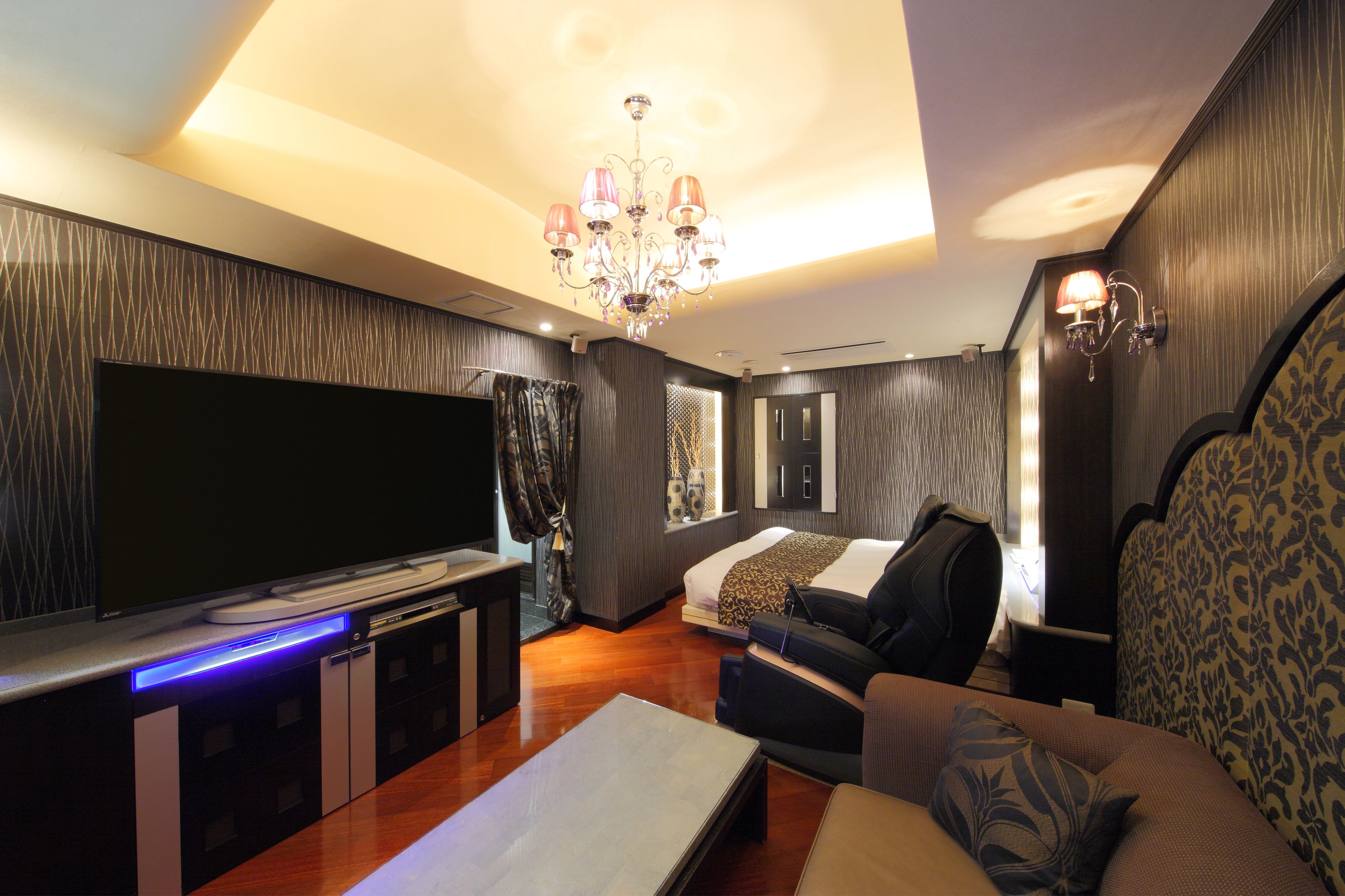 Premium bedding, down comforters, individually decorated