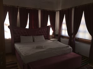 Schreibtisch, Bügeleisen/Bügelbrett, kostenloses WLAN