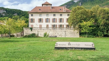 Fachada da propriedade