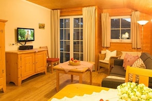 Apartment, 1 Bedroom (Ferienwohnung 2) | Living area