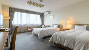 ツインルーム 禁煙 | アイロン / アイロン台、ベッドシーツ