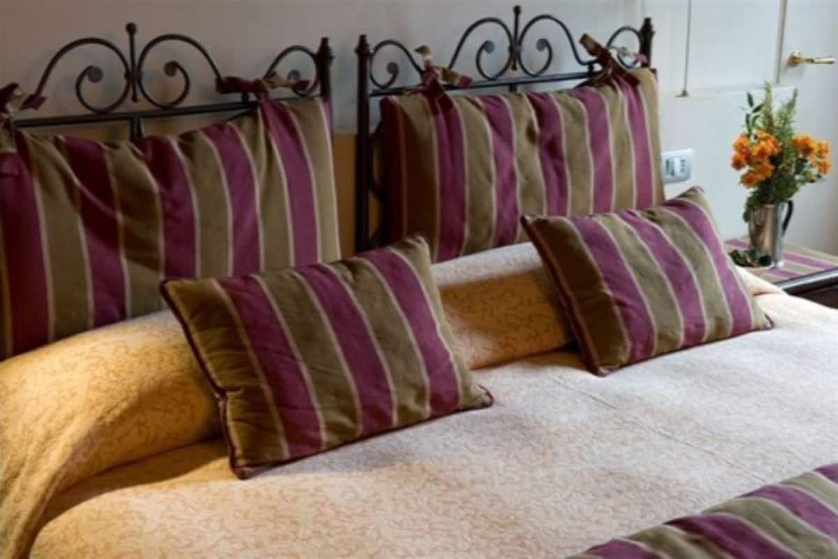 Standard Double or Twin Room, 1 Queen Bed | Premium bedding, minibar, in-room safe, individually decorated