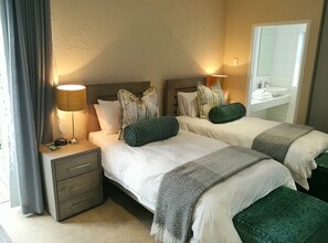 Deluxe Double or Twin Room, 1 Bedroom, Ensuite (Annexe Room) | Premium bedding, in-room safe, iron/ironing board, free WiFi - Gardenview Guest House (Gqeberha (Port Elizabeth))