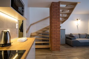 冰箱、微波炉、炉灶、茶具/咖啡用具