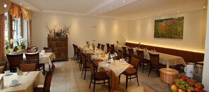 รวมอาหารเช้าแบบบุฟเฟ่ต์ ทุกวัน