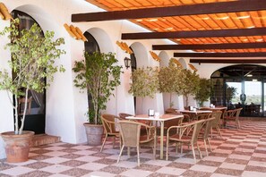 Terrace/patio - Hotel Mesón de la Molinera (Arcos de la Frontera)