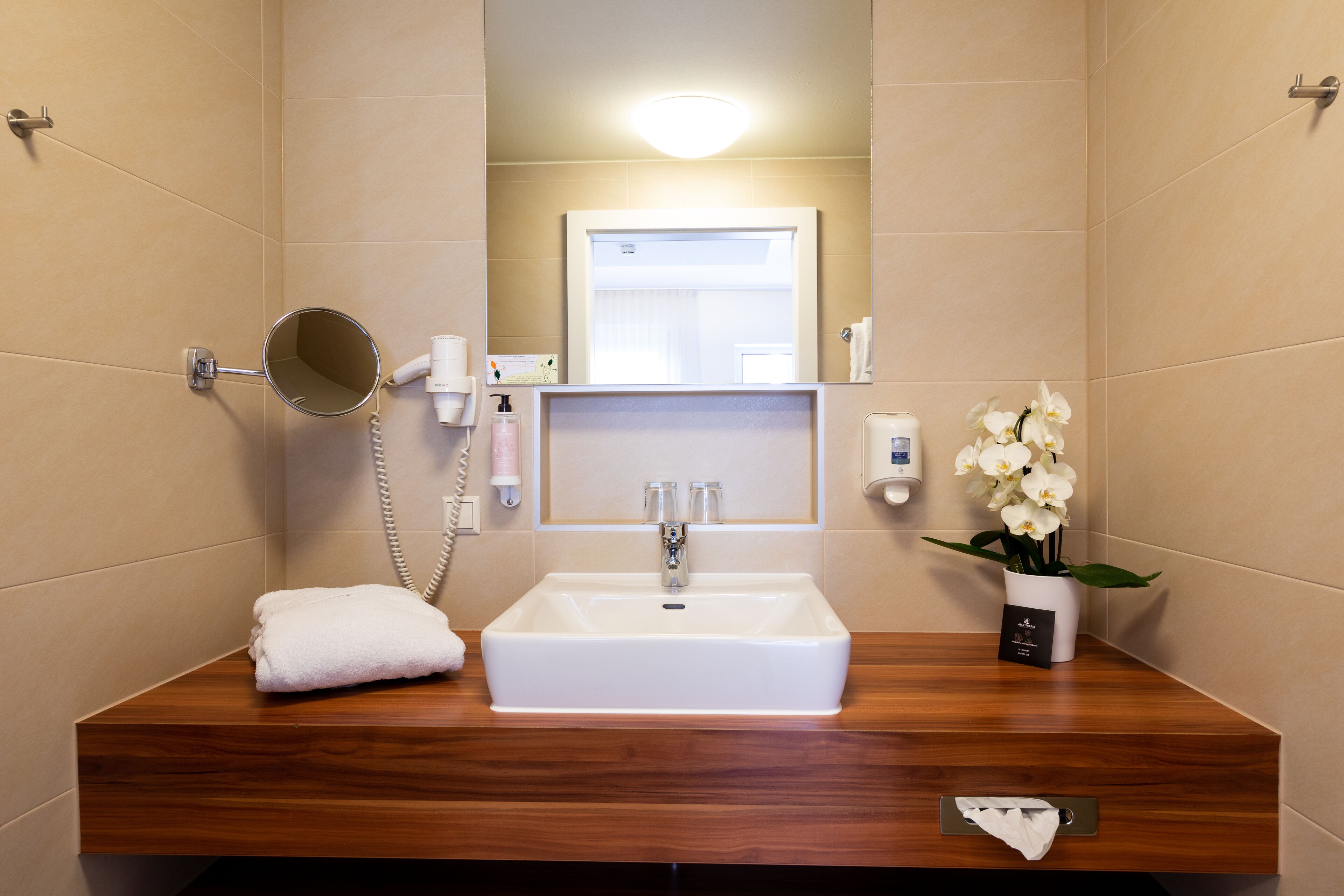 shower, free toiletries, hair dryer, bathrobes