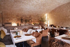 Dining - Hotel de Bouilhac (Montignac)