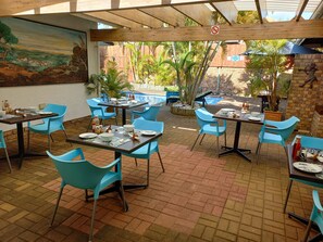 Free daily cooked-to-order breakfast  - Bhangazi Lodge (St. Lucia)