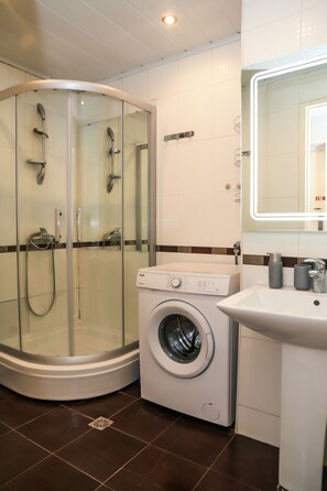 Appartement, 1 queensize bed | Wasservice