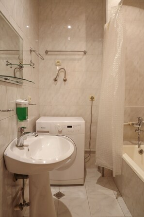 Bathroom - Hosthub Family type apartment (Tbilisi)