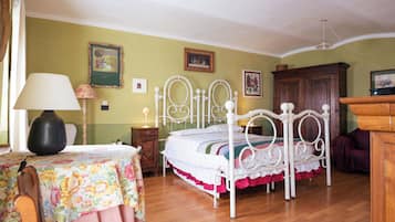 Double Room | Desk, free WiFi