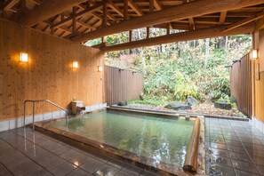 Hot springs - Condominium Hotel Naeba West (Yuzawa)