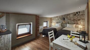 Estúdio luxo | Individualmente decorados, Wi-Fi de cortesia, roupa de cama