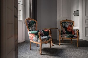 Appartement Deluxe | Rideaux d’obscurcissement, fer et planche à repasser