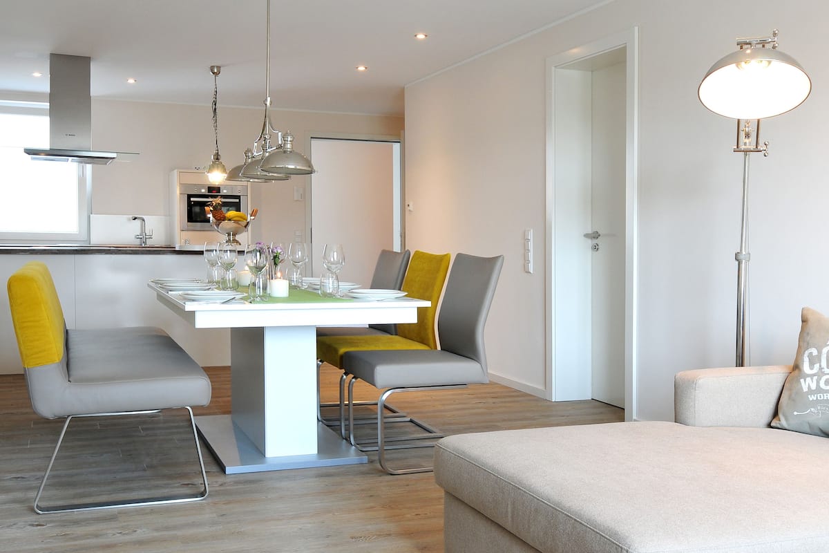 Appartement, 2 chambres, terrasse (incl. 50€ cleaning fee) | Aire de séjour | Téléviseur à écran plat