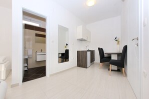 Studio | Wohnbereich | Flachbildfernseher