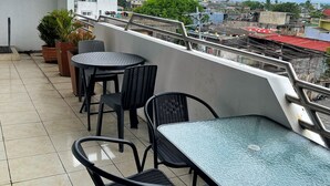 Terrace/patio - Tabaco Gardenia Hotel (Tabaco City)