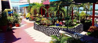 Tabaco Gardenia Hotel