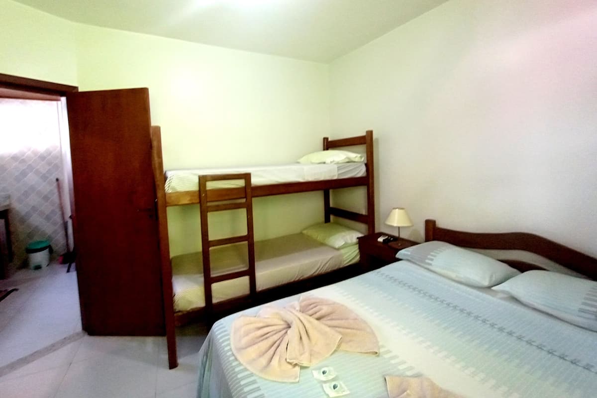 APT 10 | 1 dormitorio, mobiliario individual, escritorio