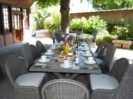 Desayuno continental incluido todos los días 