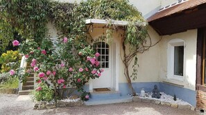 Exterior - Les Insolites de la Pouillyzotte (Pouilly-sur-Loire)