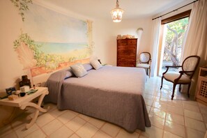 6 عدّة غرف نوم وبديكورات فريدة لكل غرفة وطراز فريد لكل وحدة ومكتب