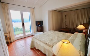 Ferienhaus, Meerblick | 4 Schlafzimmer, Bügeleisen/Bügelbrett, Babybetten