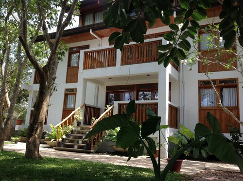 Pahiluna Guesthouse