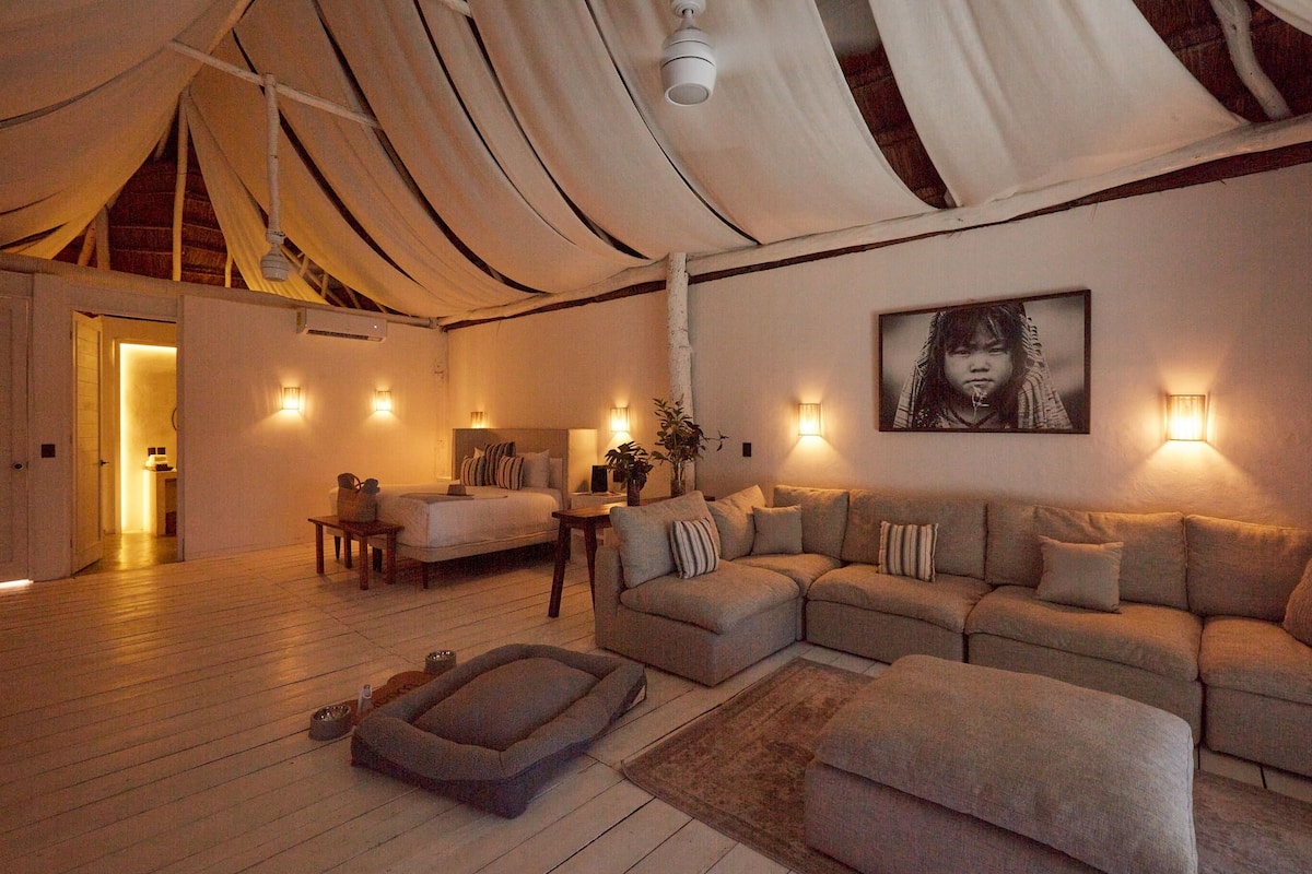 Habitación presidencial, 1 cama de matrimonio grande, no fumadores, vistas al mar | Minibar, caja fuerte, cortinas opacas y wifi gratis