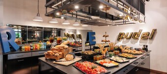 โรงแรมรูบี้ เลนิ ดึสเซลดอร์ฟ