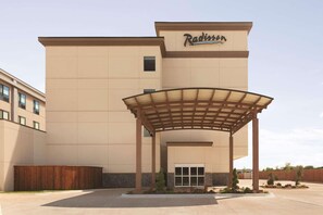 Exterior - Radisson Oklahoma City Airport (Oklahoma City)