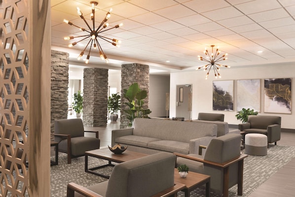 Lobby - Radisson Hotel Oklahoma City Airport (Oklahoma City)