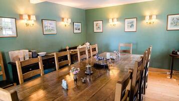 Free daily full breakfast