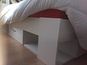 Habitación doble, para no fumadores, vista al jardín (Paris) | Decoración personalizada, muebles diferentes y cortinas blackout 
