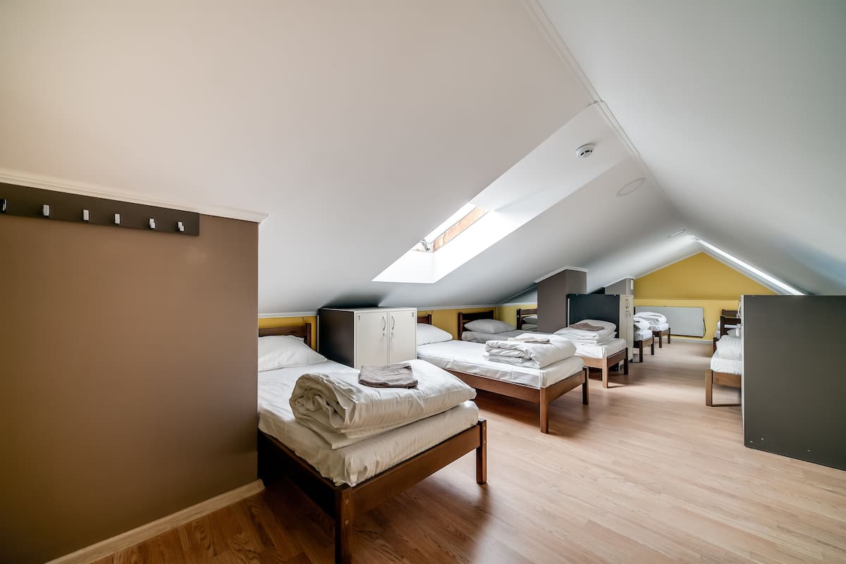 Gemeinsamer Schlafsaal, Gemischter Schlafsaal (7 beds 401) | Schallisolierte Zimmer, kostenloses WLAN, Bettwäsche