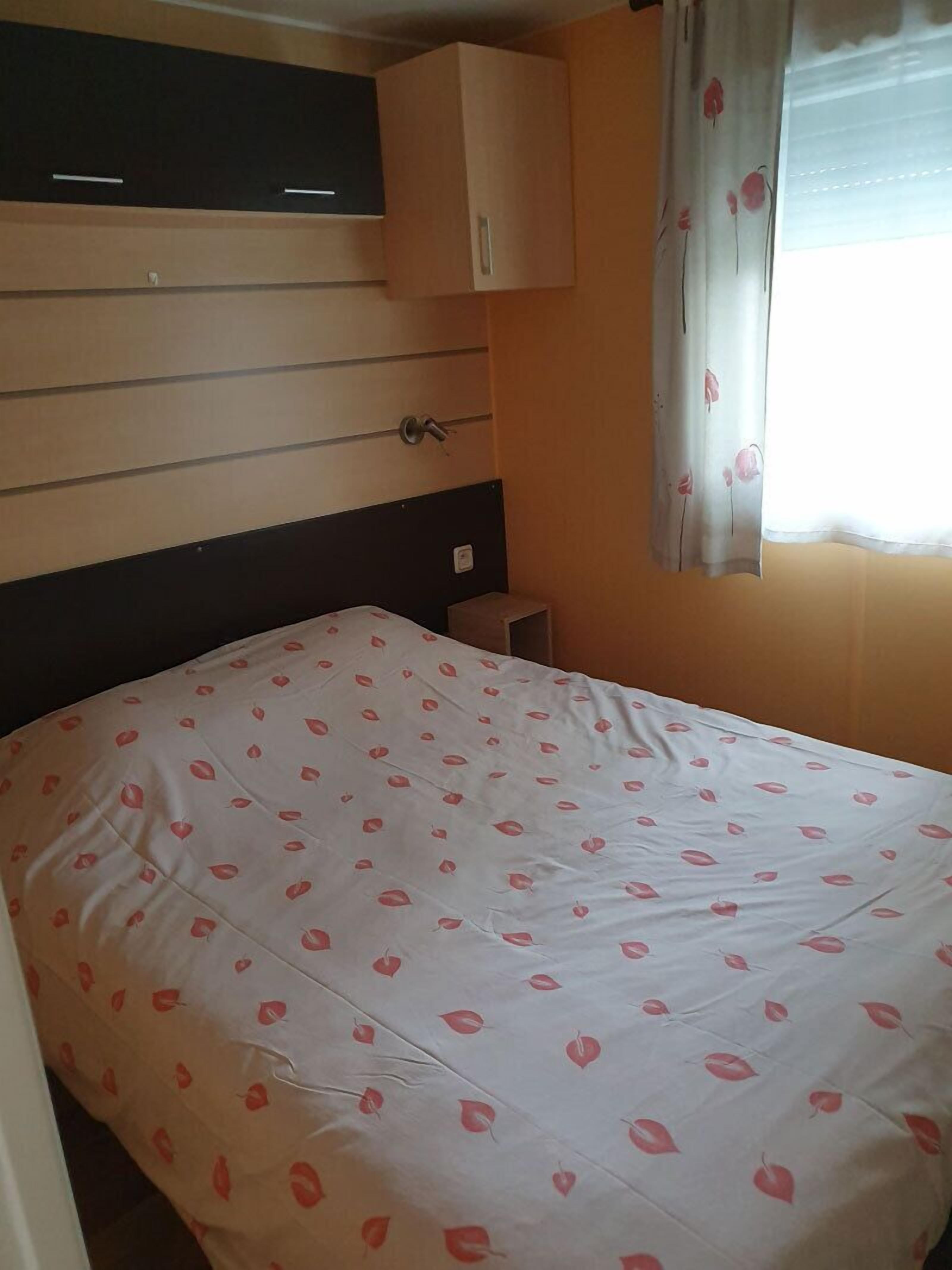 Comfort Mobile Home | Individually decorated, individually furnished, iron/ironing board